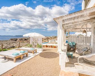 Mar i Vent - Ciudadela - Patio