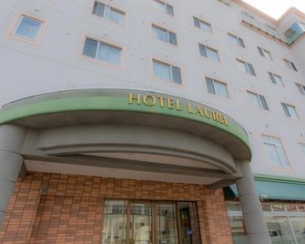 Hotel Laurel - Shinhidaka - Edificio