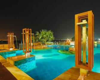 The Zign Hotel - Pattaya - Pool
