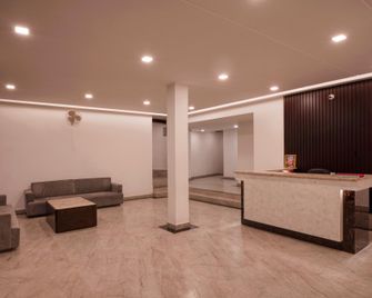 Aurum Resorts Mussoorie - Mussoorie - Front desk