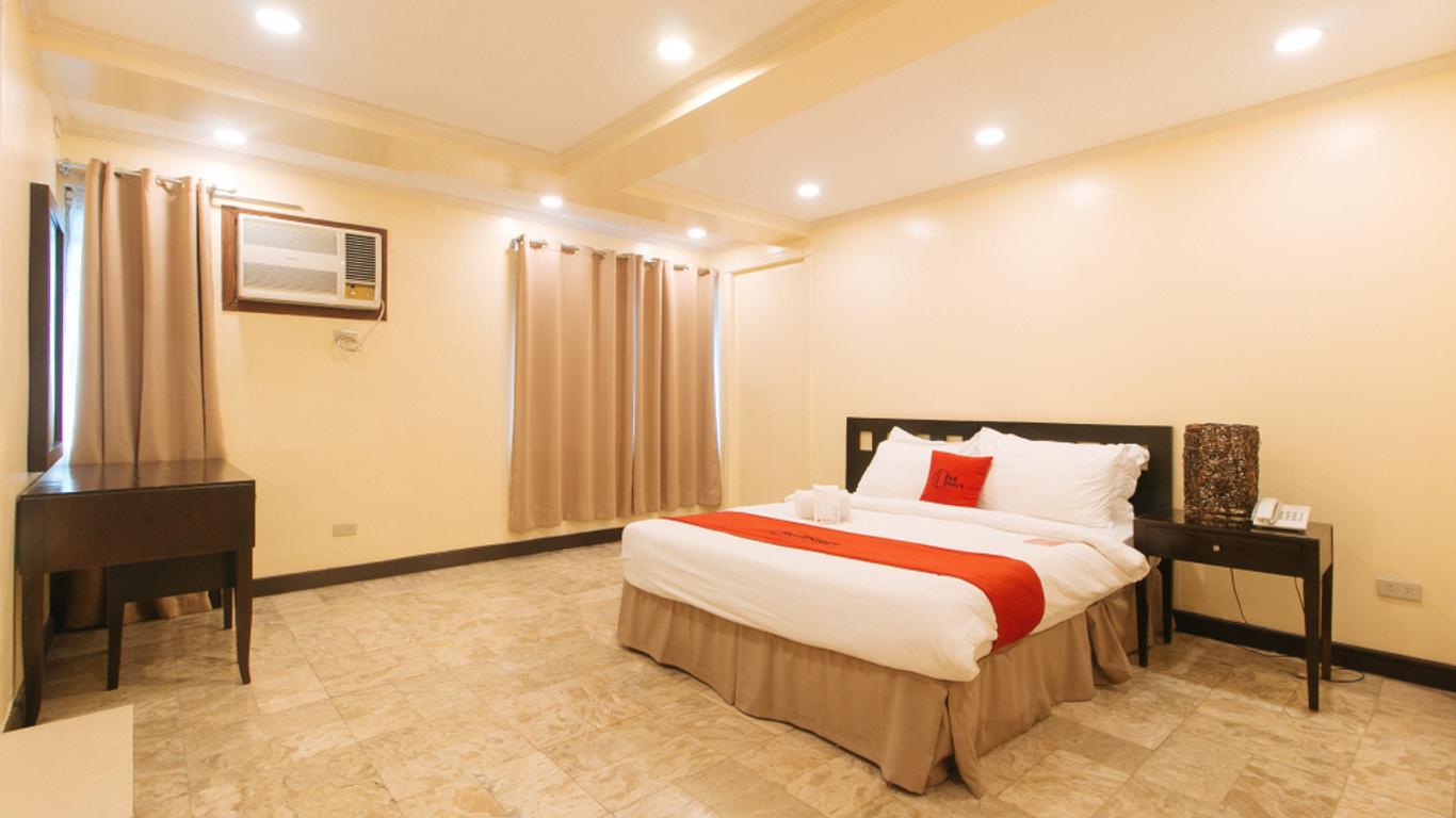 RedDoorz Premium near Greenbelt Makati
