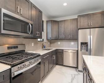 Phillips Apt - Matthews - Kitchen