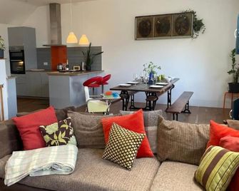 1 Woodlands - Llandysul - Sala de estar
