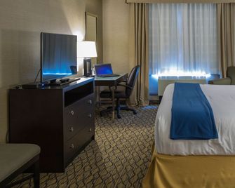 Holiday Inn Express & Suites Thunder Bay By IHG - Thunder Bay - Habitación