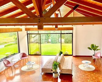 Quito Airport Suites Hotel - Tababela