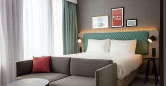 Hilton Garden Inn Paris Orly Airport - Rungis - Bedroom