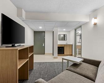 Spark by Hilton Bensalem Philadelphia - Bensalem Township - Living room