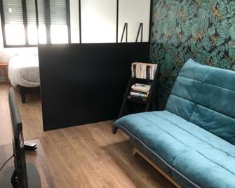 Studio centre Dinard - Dinard - Salon