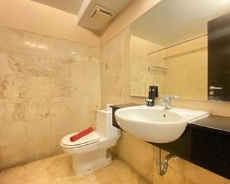 Simply And Homey 2Br At Braga City Walk Apartment - Bandung
