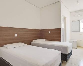 Hotel Jardim Emilia Sorocaba - Sorocaba - Habitación
