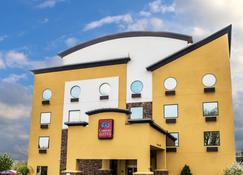 Comfort Suites Monroeville - Monroeville - Building