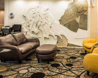 Comfort Suites Monroeville - Monroeville (Pensilvania) - Sala de estar