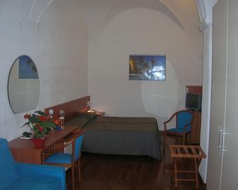 Hotel Casmona - Camogli - Bedroom