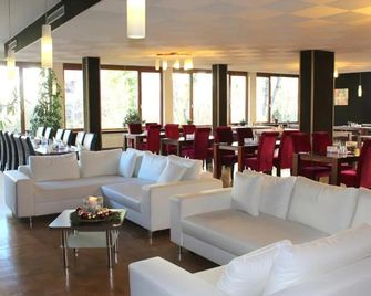 Hotel Atlas Sport - גרמיש-פרטנקירכן - מסעדה