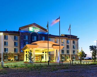 Holiday Inn Express & Suites Fresno Northwest-Herndon By IHG - Fresno - Edificio