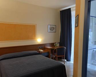 Hotel 1000 Miglia - Monteroni d'Arbia - Habitación