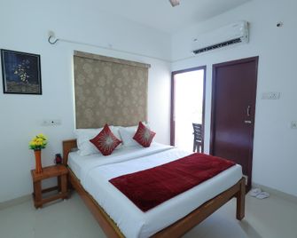 Royal Beach Service Apartment - Madras - Sypialnia