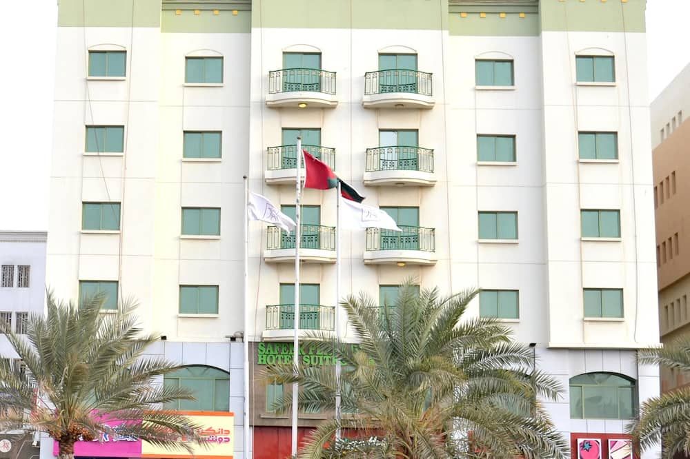 فندق سفير بلازا