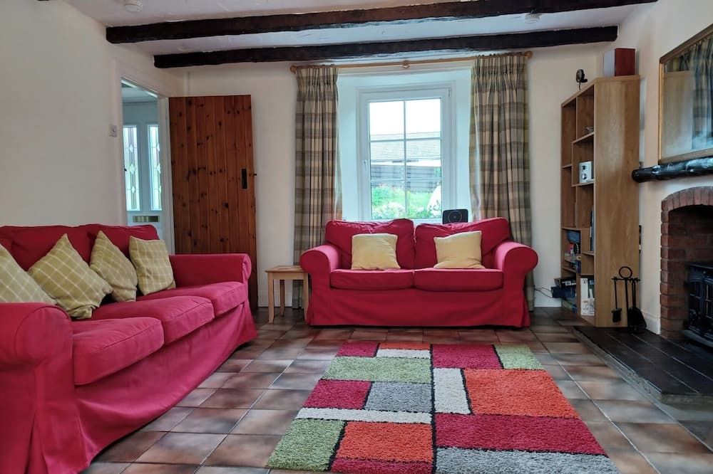 2 bedroom period cottage in charming seaside village - איימאות' - סלון