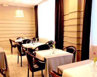 Hotel Ristorante Cervo Malpensa - Somma Lombardo - Restaurant