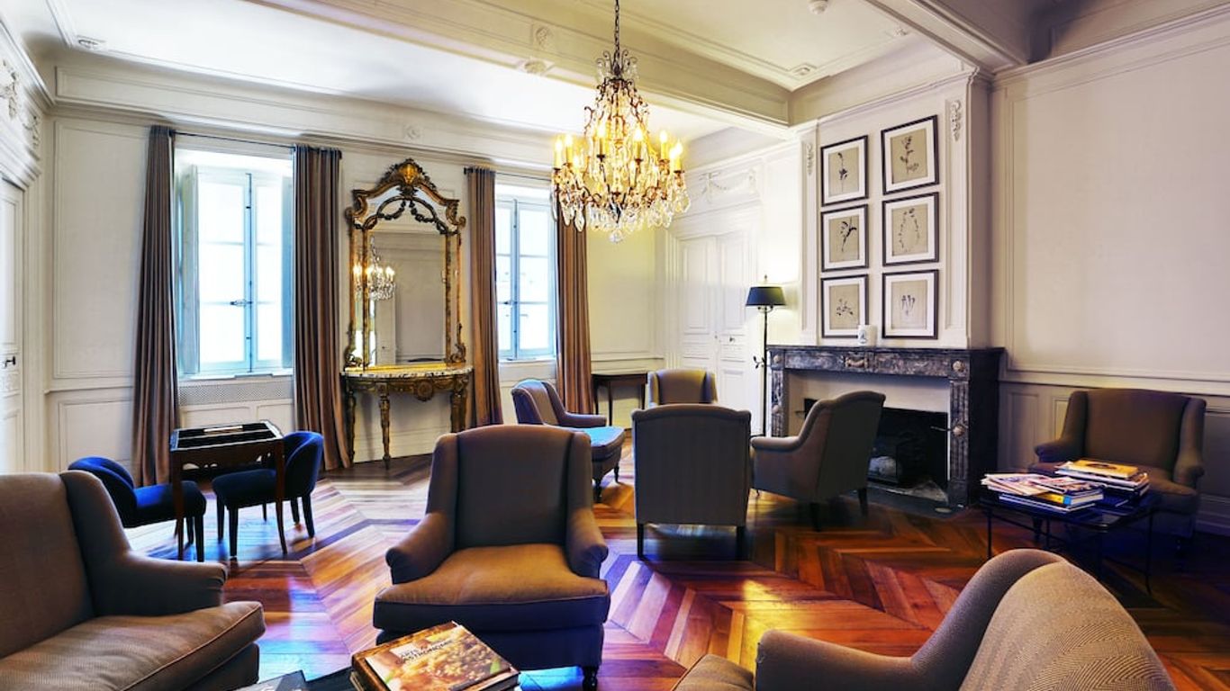 فندق دي لا فيليون