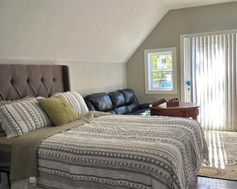 Charming 1-bedroom house in fabulous London with AC, WiFi - London - Schlafzimmer