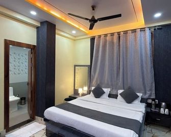 Hotel Kartikey Inn - Varanasi