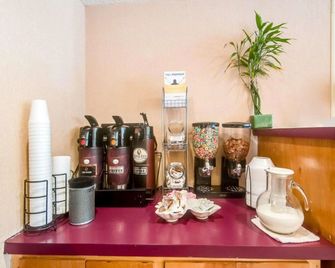 Rodeway Inn - Galax - Buffet