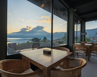 Tribhuwana Padma Lake Resort - Kintamani