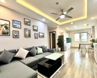 Da Nang Daisy Apartment - Da Nang - Living room