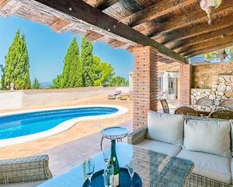 Cruz del Monte - Cómpeta - Pool