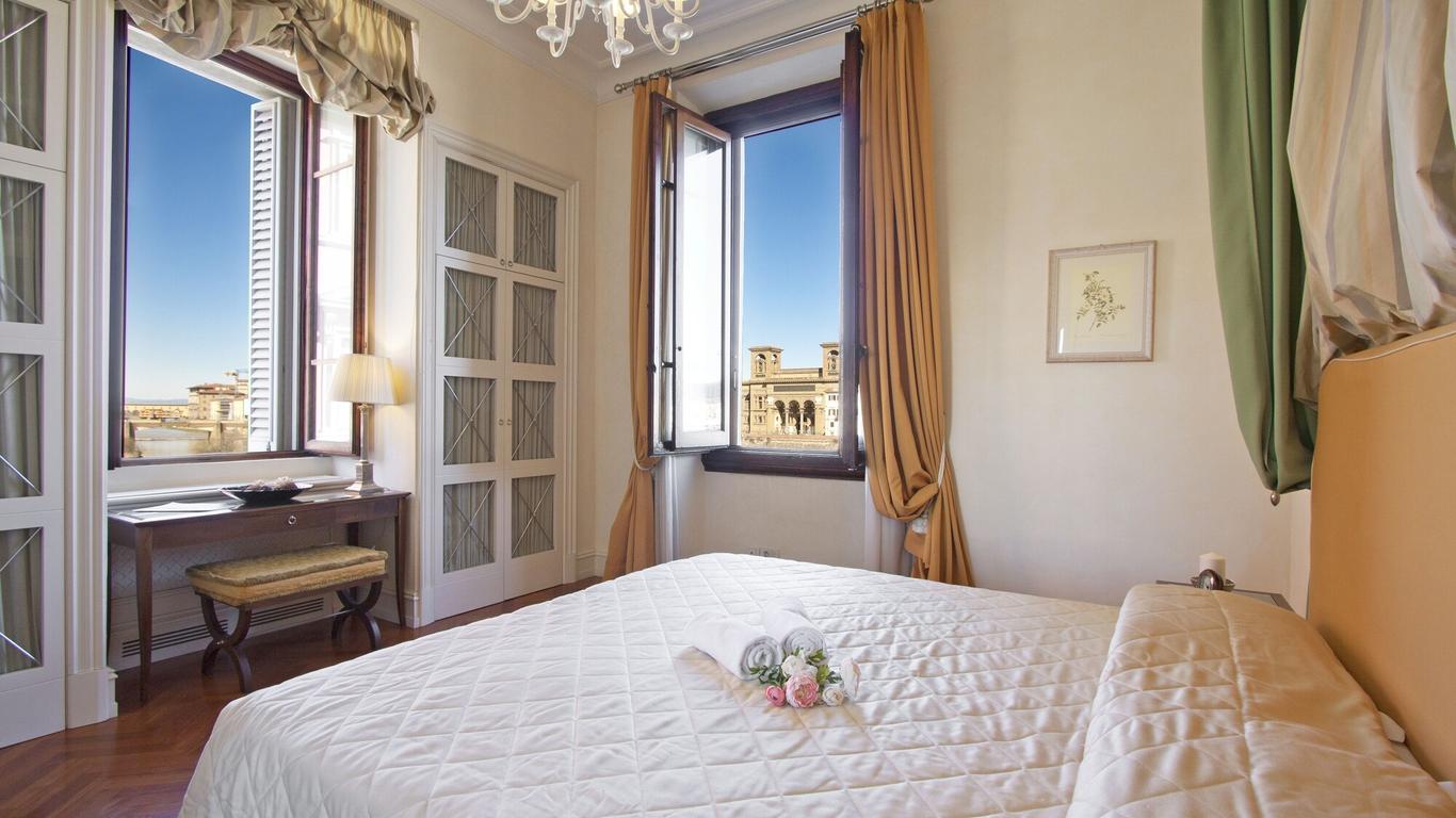 Serristori Palace Residence