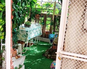 Cozy eco two-room apartment near Matera with kitchen,parking,green - Tricarico - Patio