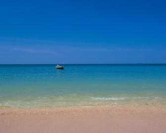 Blanco Hostel Lanta 18 to 35 - Ko Lanta - Bãi biển