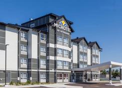 Microtel by Wyndham Casselman - Casselman - Building