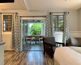 Douglas House - Key West