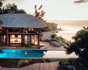 Suarga Padang Padang - South Kuta - Pool