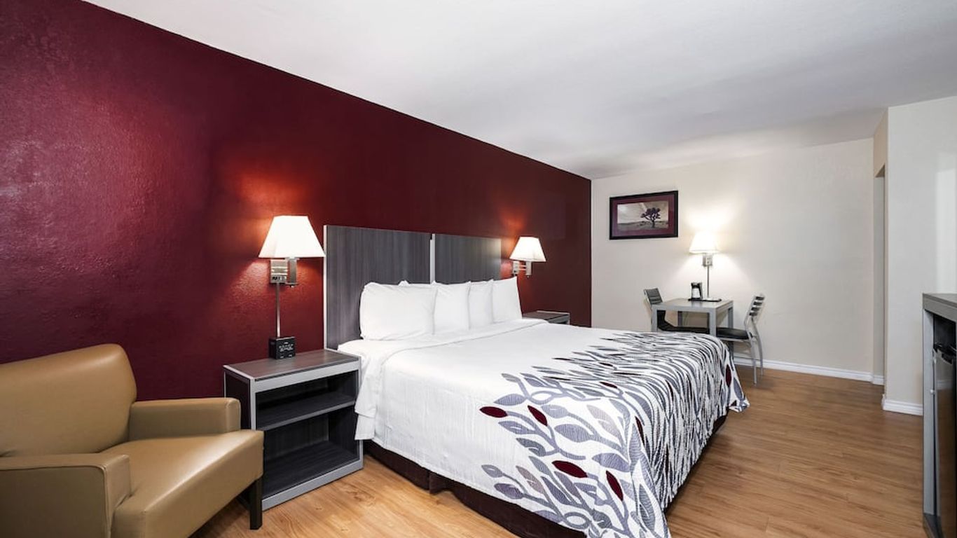 Red Roof Inn Houston North - FM1960 & I-45