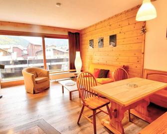Studio agréable, centre de Morzine, garage, Wifi - FR-1-524-76 - Morzine - Dining room