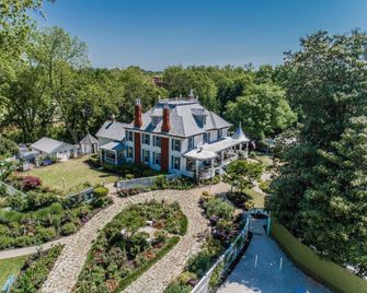 Highgate Estate & Gardens - Greensboro - Edificio
