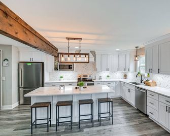 Family-Friendly Home w/ Yard: 27 Mi to Nashville! - Springfield - Cocina