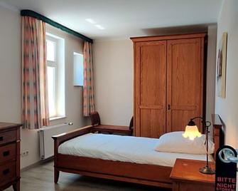 Hotel Lg Wolfsburg - Вольфсбург - Спальня