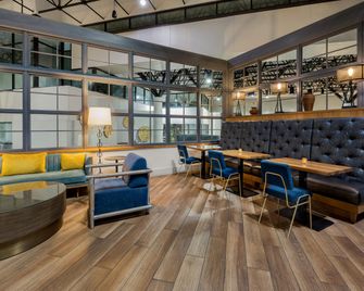 Crowne Plaza Jacksonville Airport/I-95n By IHG - ג'קסונוויל - טרקלין