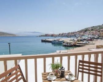 Spitakia - Chalki - Balcony