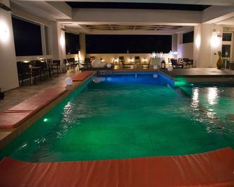 Admiral Park Hotel by Falco D'Oro Hotels - Zola Predosa - Piscina