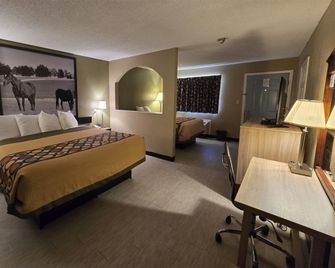 Super 8 by Wyndham Arkadelphia Caddo Valley Area - Arkadelphia - Habitación
