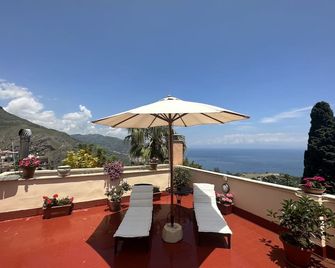 Innpiero - Taormina - Balcony