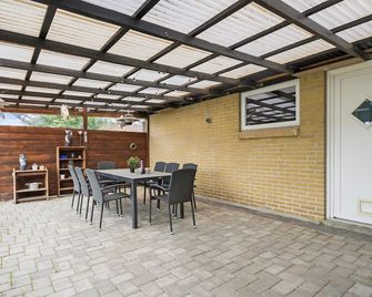 Amazing Home In Aars With Wifi - Års