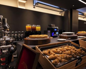 Joy 124 Hotel Milano - Milan - Buffet