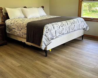 This house is a 2 bedroom(s), 1 bathrooms, located in Smyrna, TN. - Smyrna - Bedroom